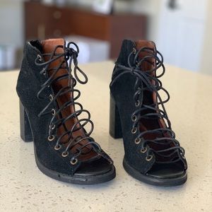 Booties leather Jeffrey Campbell